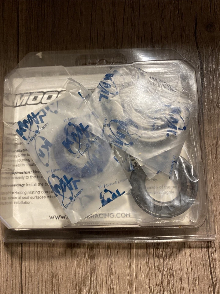 Honda XR200r 1981-2002 Wheel Bearings & Seal Kit, XL250R 82-87 more Moose Racing - Image 3 of 4