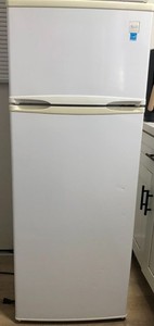 7 Cuft Avanti 2 Door White Refrigerator For Pick up Only