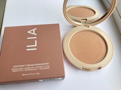 ILIA Lightshift Creme (zum Pudern) Highlighter schwerelos natürlicher leuchtender Farbton glitzernd