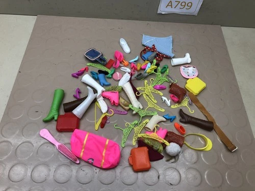 Vintage Barbie Doll Misc. Accessories Lot - B19