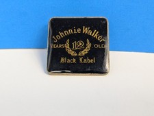 Johnnie Walker Black Label 12 YEARS OLD Scotch Whiskey Vintage Pin Hat Tac