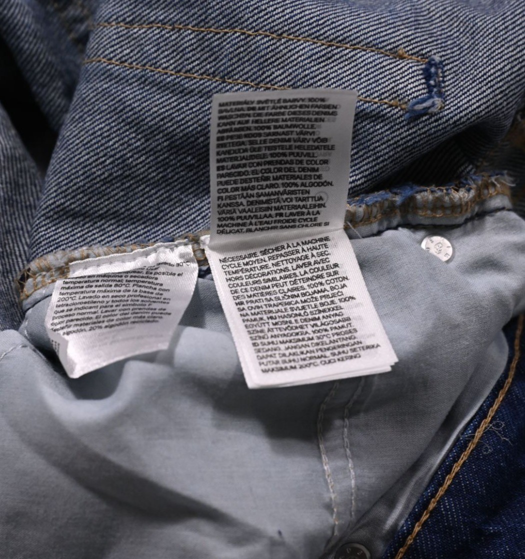 H&M High-Waist Knee-Length Denim Shorts in Dark denim blue thumbnail 10