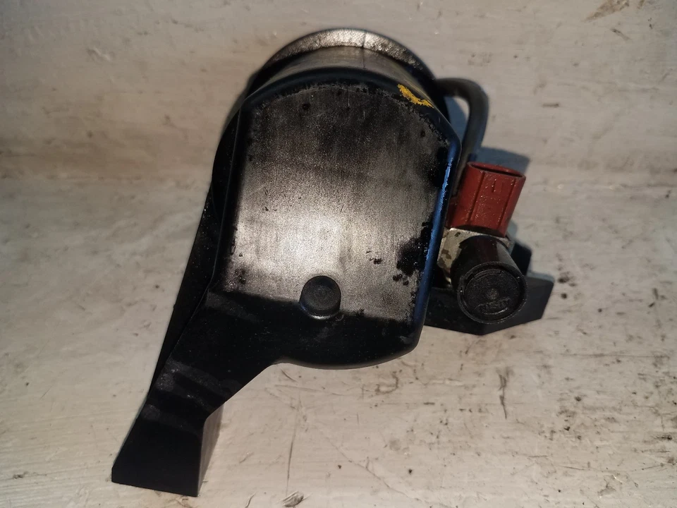 2001-2006 Lexus GS430 4.3L Vacuum Tank Control Valve Switch 25719-50010 (M314) - Image 4 of 4