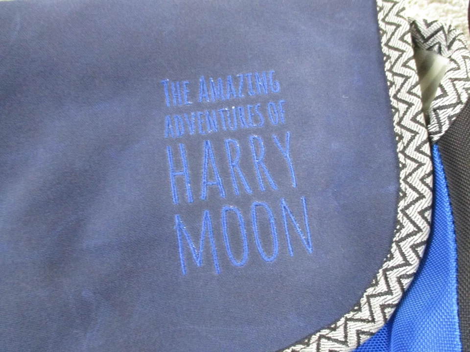 Timbuk2 Classic Messenger Bag Medium Made in USA Laptop Blue Harry Moon - Image 3 of 4