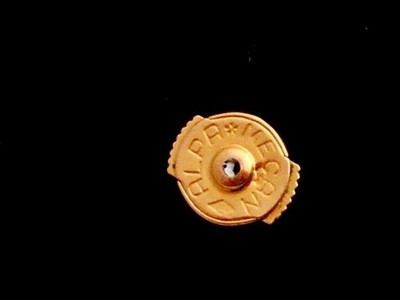 1 Original ALPA MEGAN LUXUS Ohrsteckerpoussette 750/000 18K  Feder Verschluss.
