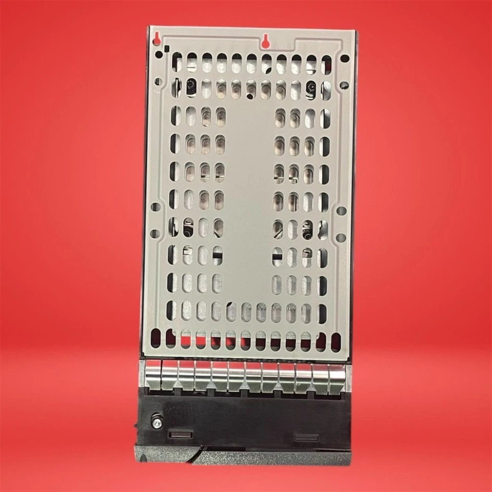 NetApp 400GB 3.5" SAS SSD Internal Solid State Drive - Image 2 of 4