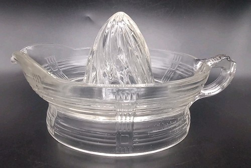 Vintage Juicer Atlas Clear Glass Citrus Reamer With Handle & Spout, Criss~Cross