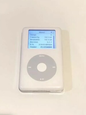 Apple iPod Classic 4th Generation White - HP Invent (20 GB