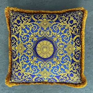 pillow versace