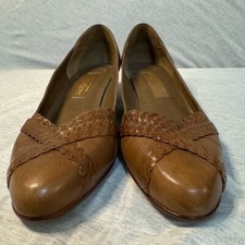 Etienne Aigner low-heeled pumps, Vintage, Brown, Size 8.5, EUC