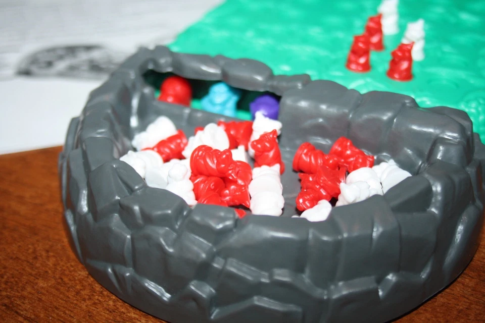 Mastermind for Kids Game - Codemaker vs. Codebreaker -3 Levels of Play -Pressman - Image 4 of 4