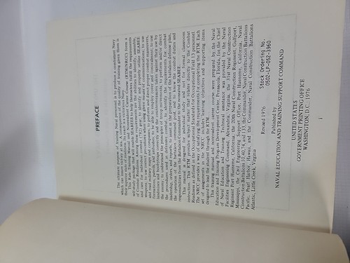 VTG SeaBee Combat Handbook 1976 NAVEDTRA 10479-A Naval Training Manual - Picture 7 of 9