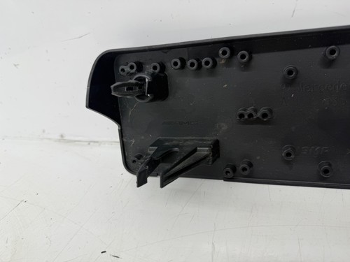 GENUINO Mercedes Benz Clase A W177 AMG Soporte Delantero Placa A1778850406 - Imagen 4 de 7