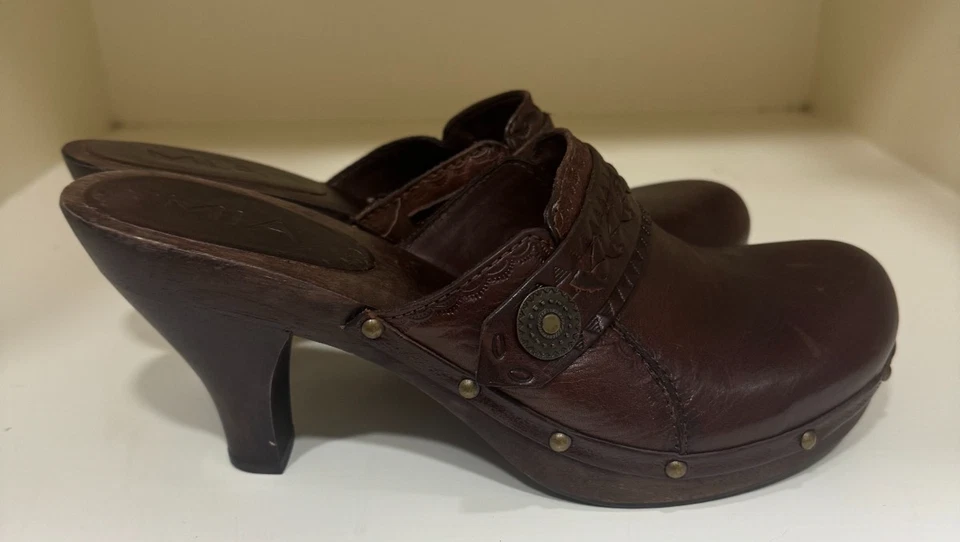 复古 MIA Y2K 90 年代棕色皮革木屐骡子木制楔形鞋跟 10 码幻灯片 — 第 3/4 张图片