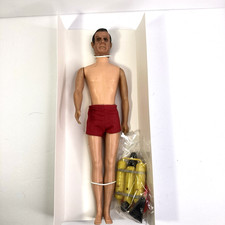 Vintage 1965 Gilbert James Bond 007 Action Figure With Accessories 2