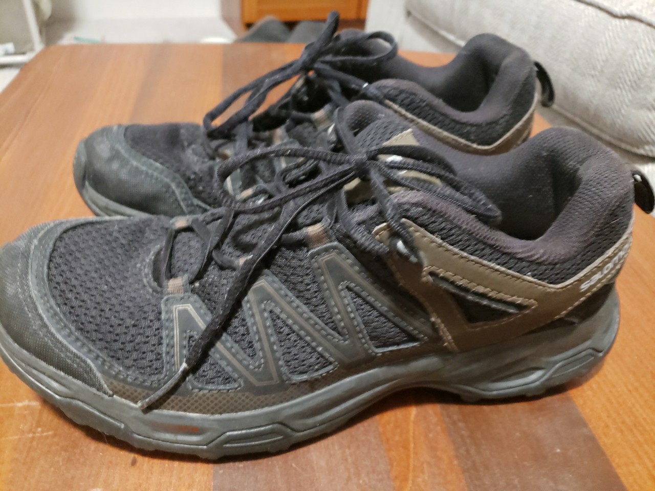 Salomon Pathfinder Sneaker da trekking da uomo US 9 nero e marrone punta tonda a rete