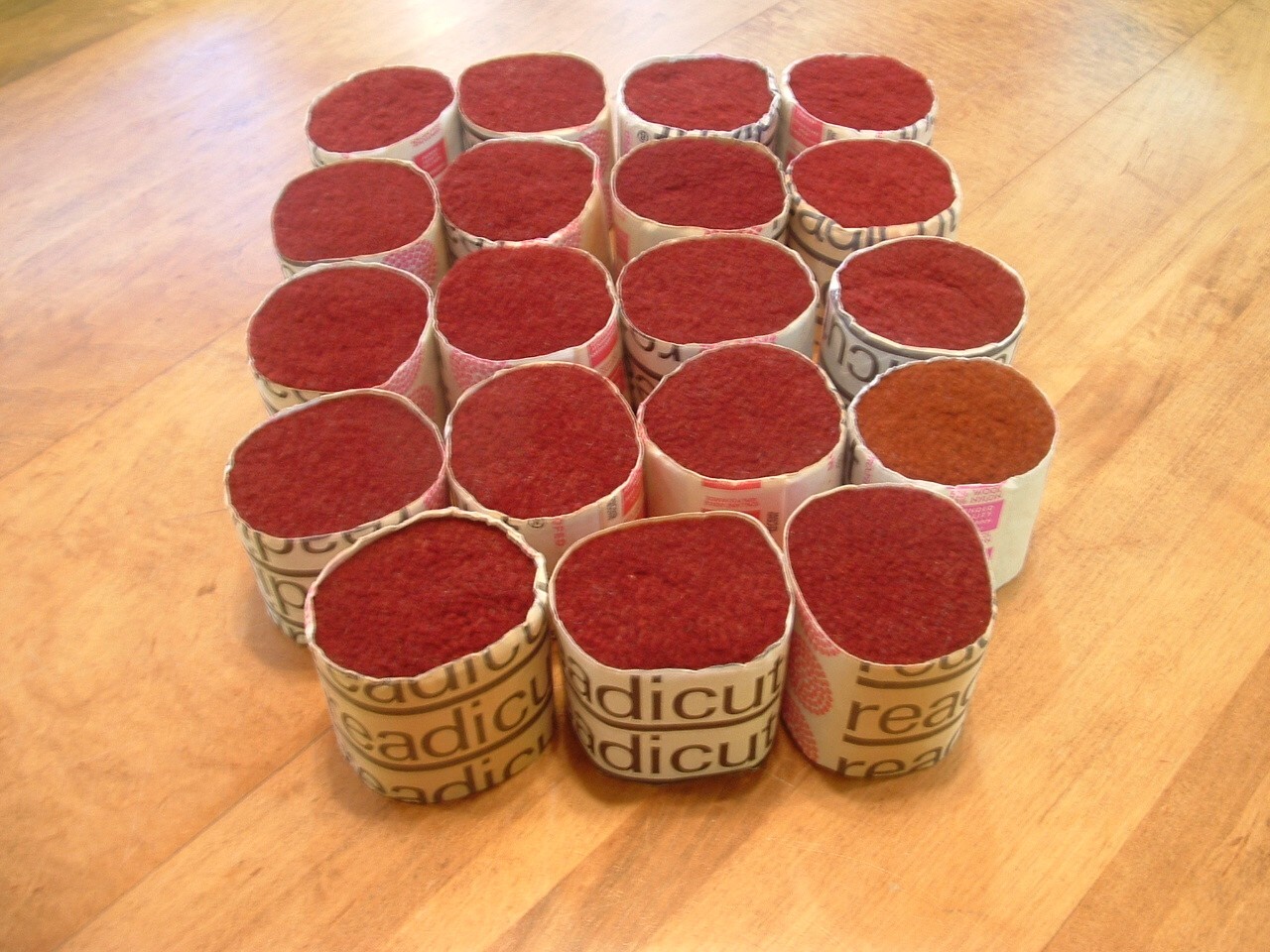 Shillcraft/Readicut  6 Ply Wool Blend Yarn  19 Pks #70 Chestnut