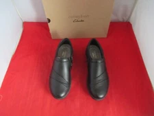 Clarks Women's Leather Zip Loafers - Black - US Size 7 M  -  #673