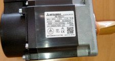 Mitsubishi HG-MR23J AC Servo Motor HGMR23J Ne...