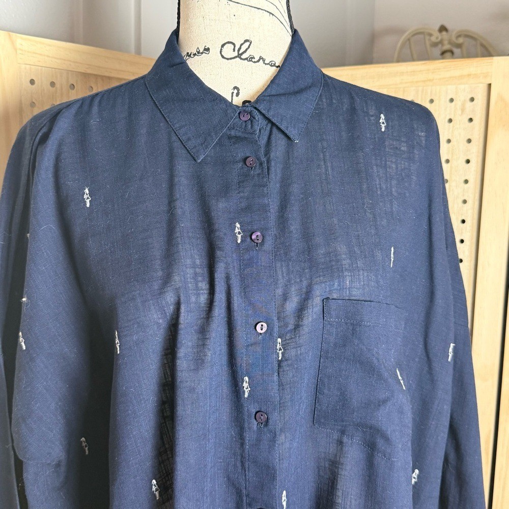 ZARA Basic Navy Embroidered Button Down Shirt Lon… - image 3