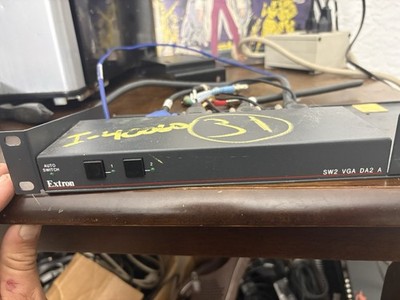 Extron SW2 VGA DA2 A VGA Switcher Distribution Amplifier Untested