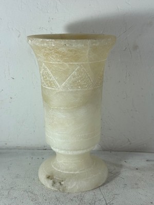 Alabaster 7'' Medici Vase oder kleine Urne Handarbeit Vintage