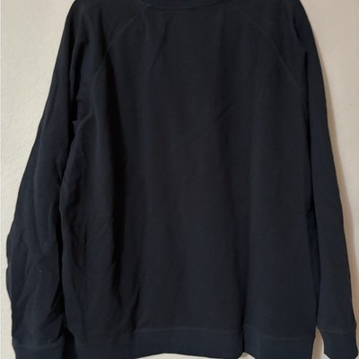 Ash & Erie Men's Classic Black premium Crewneck Sweatshirt for shorter men.