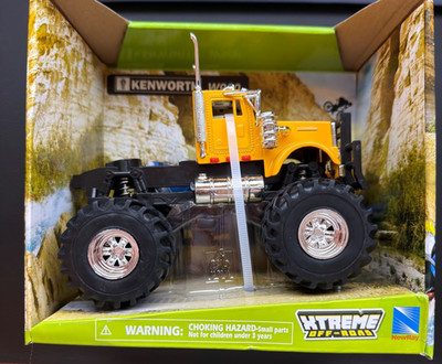 Xtreme off-road 1:43 die-cast Kenworth truck NICE NEW TOY TRUCK