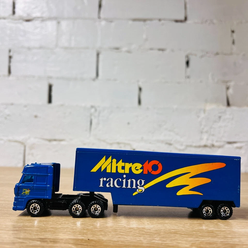 Matchbox Convoy Mitre 10 Racing Team Blue DAF 3300 Space Cab Container - Image 3 of 4