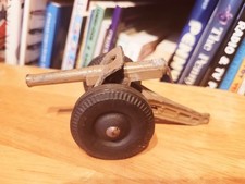 VINTAGE 1940'S BARCLAY LEAD DIME STORE SPRING LOADED CANNON
