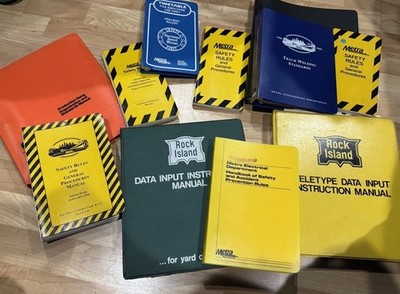 Posten von 11 Metra, Rock Island und Illinois Central Regelbüchern & Fahrplänen