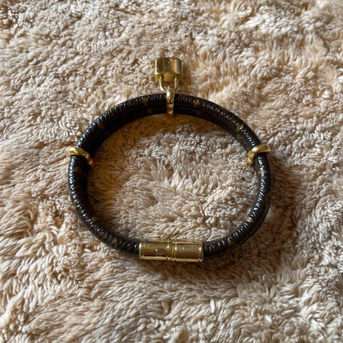 Louis Vuitton Authentic Bracelet Keep It Twice Dark Resin Padlock Charm