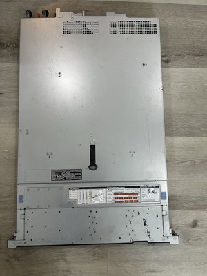 Dell PowerEdge R6515 AMD  Prozessor/ 2 x Dell 1,2T GB HDD