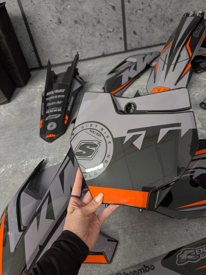 Plastics + Graphics KTM 2016 2017 2018 XC XC-F SX SX-F applied - Imagem 3 de 4