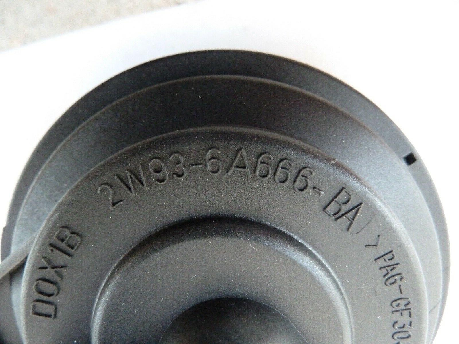 NEW Aston Martin Vantage V8 OEM Engine Crankcase Valve 4.7 4.3