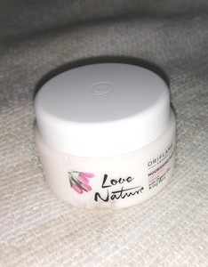love nature nourishing face cream with organic oat & goji berry