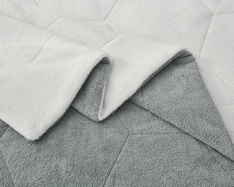 Wynne 3-Piece Honeycomb Reversible Double Sided Sherpa Comforter Set - Image 2 of 4