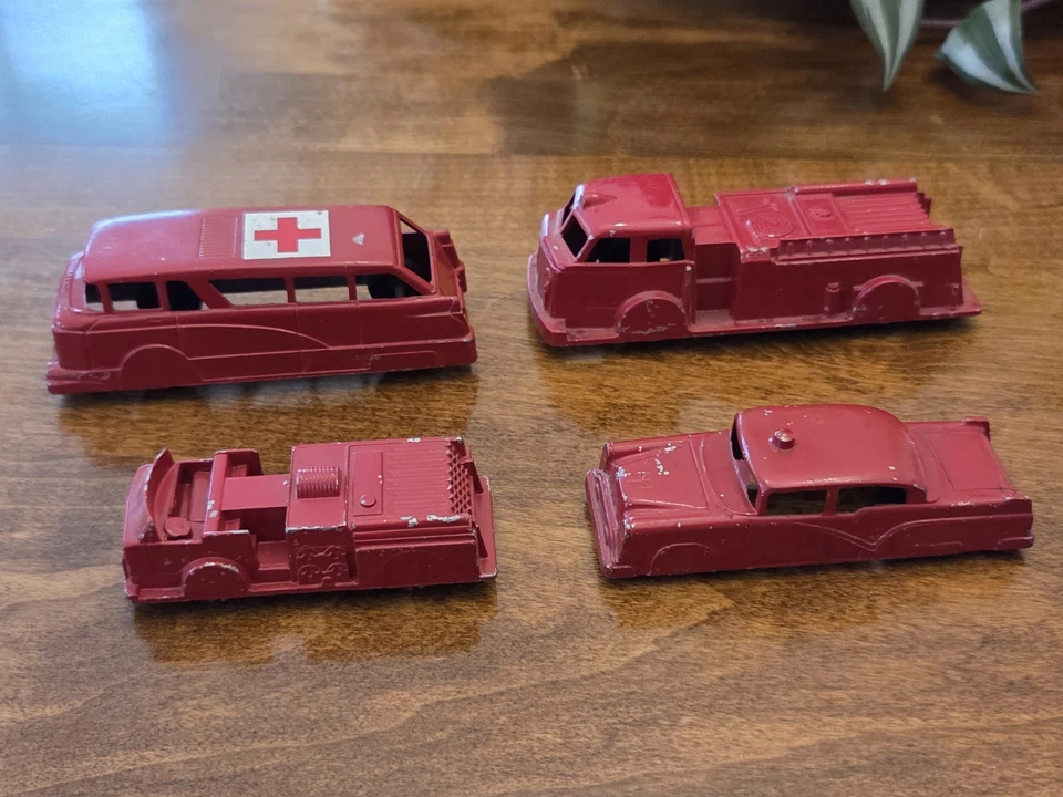 Camión de bomberos MIDGETOY rojo vintage ambulancia coche de policía, 4 en total. Envío gratis Foto 4 de 4