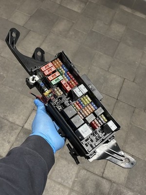 06-13 Mercedes X164 GL450 Rear SAM Fuse Relay Box Assembly A1645402372 W TPM OEM