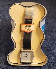 TIMEWORKS DISNEY Mickey Mouse Date Analog Silver Square Watch
