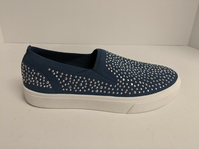 skechers slip on poppy