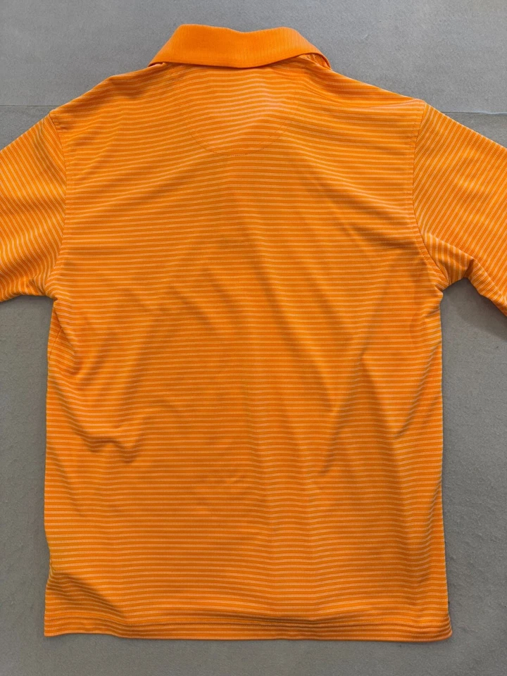 Camisa polo de golf Pebble Beach para hombre mediana naranja brillante a rayas cuello de tenis Foto 4 de 4