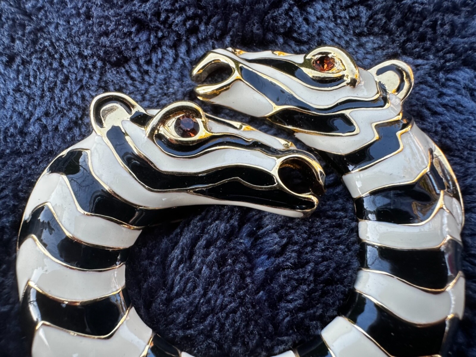 90's Kenneth Jay Lane Zebra Head Enamel Brooch KJ… - image 3