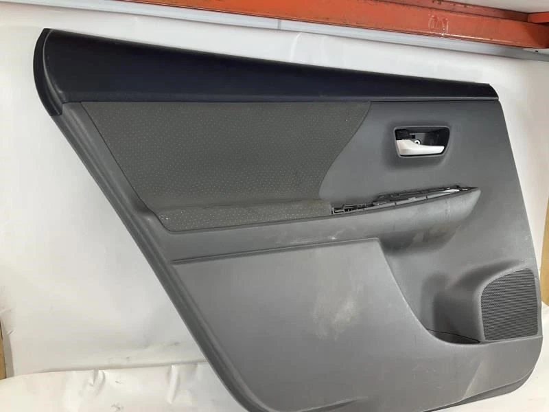 Painel interno traseiro esquerdo para guarnição da porta do motorista Toyota Prius V 13-14 Q - Imagem 4 de 4