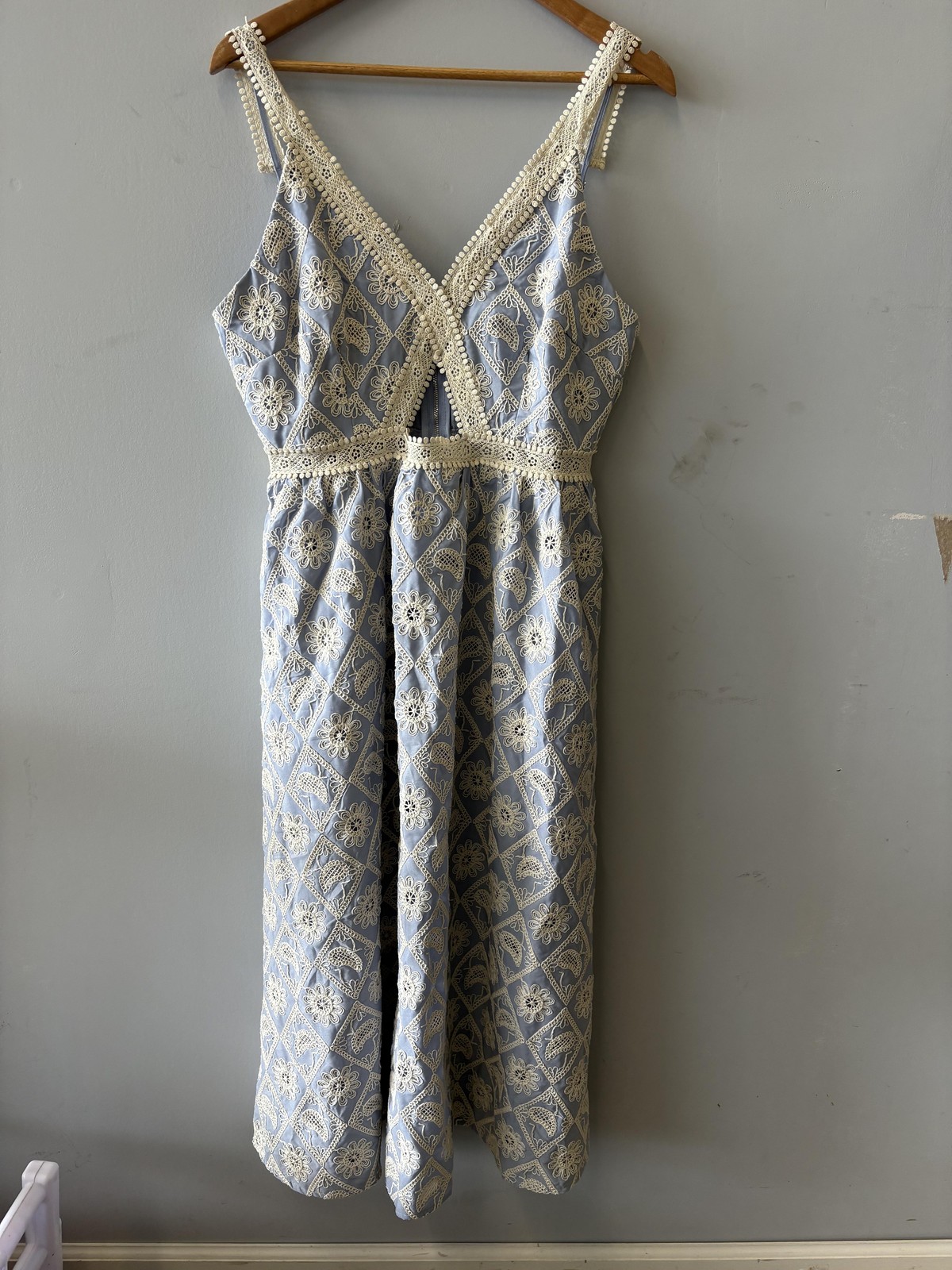 JUST ME Dress Womens L Blue Floral Lace Fit & Flare Midi Sundress Embroidered