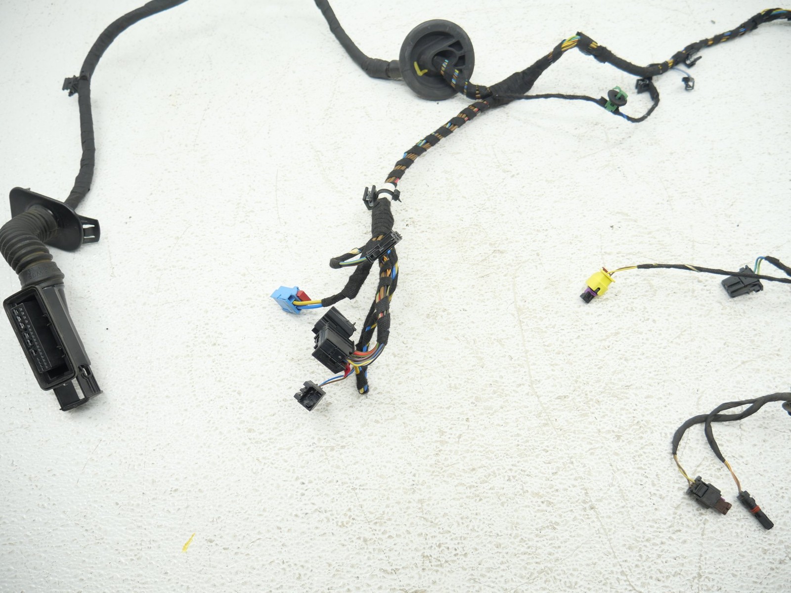 Audi R8 Plus Spyder 2017-2018 Front Left Door wiring harness P/N 4S8971029J