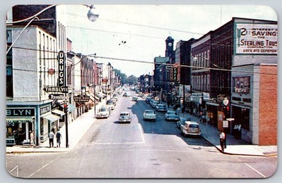 1967 Dunlop Street East, Five Points, Barrie, Ontario, Canada Postcard AA338
