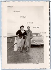 Nordstrand 1954 - Frauen mit Lloyd 600 Alexander Auto KFZ - 1950er - Foto 7x10cm