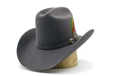 Texana Original Tombstone 20X Estilo Los Dos Carnales (Viejon) con Plumas Grey