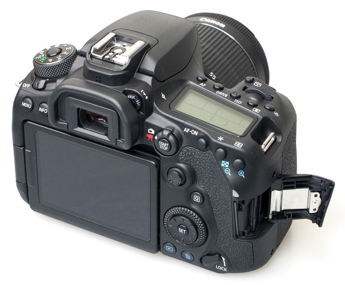 Canon EOS 90D with 32.5MP CMOS Sensor, 4K UHD 30P Video Canon EOS 90D with 32.5MP CMOS Sensor, 4K UHD 30P Video